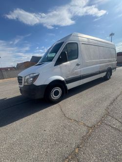 * 2016 MERCEDES BENZ SPRINTER * 2.1 L * 4 CYL DIESEL * SE HABLA ESPAÑOL*