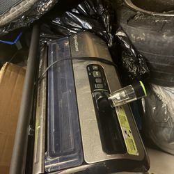 Food Saver Vacuum sealer / Bags