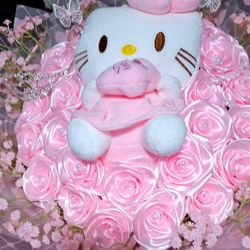 Ramo De Flores Eternas Con Peluche De Hello Kitty