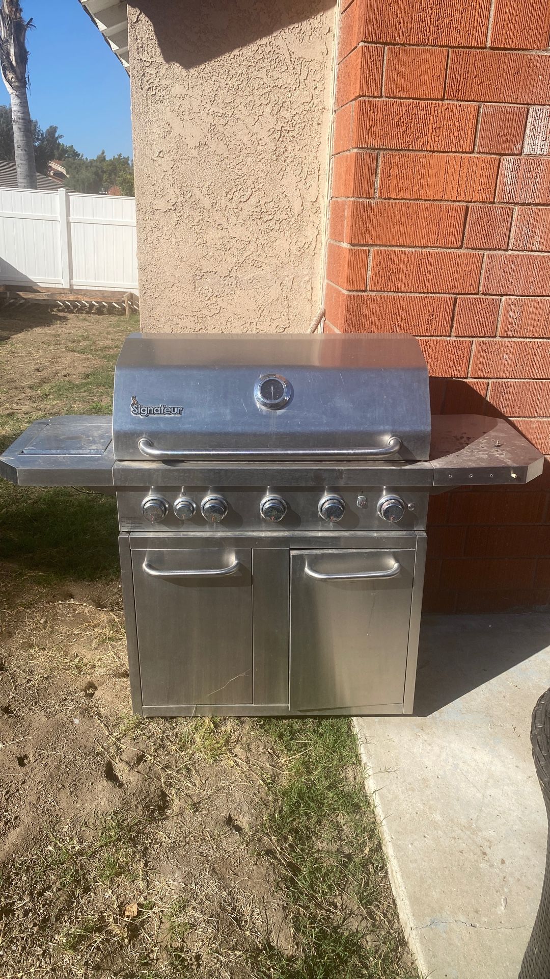 Signateur BBQ Grill