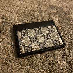 Gucci Card Wallet With Interlocking G
