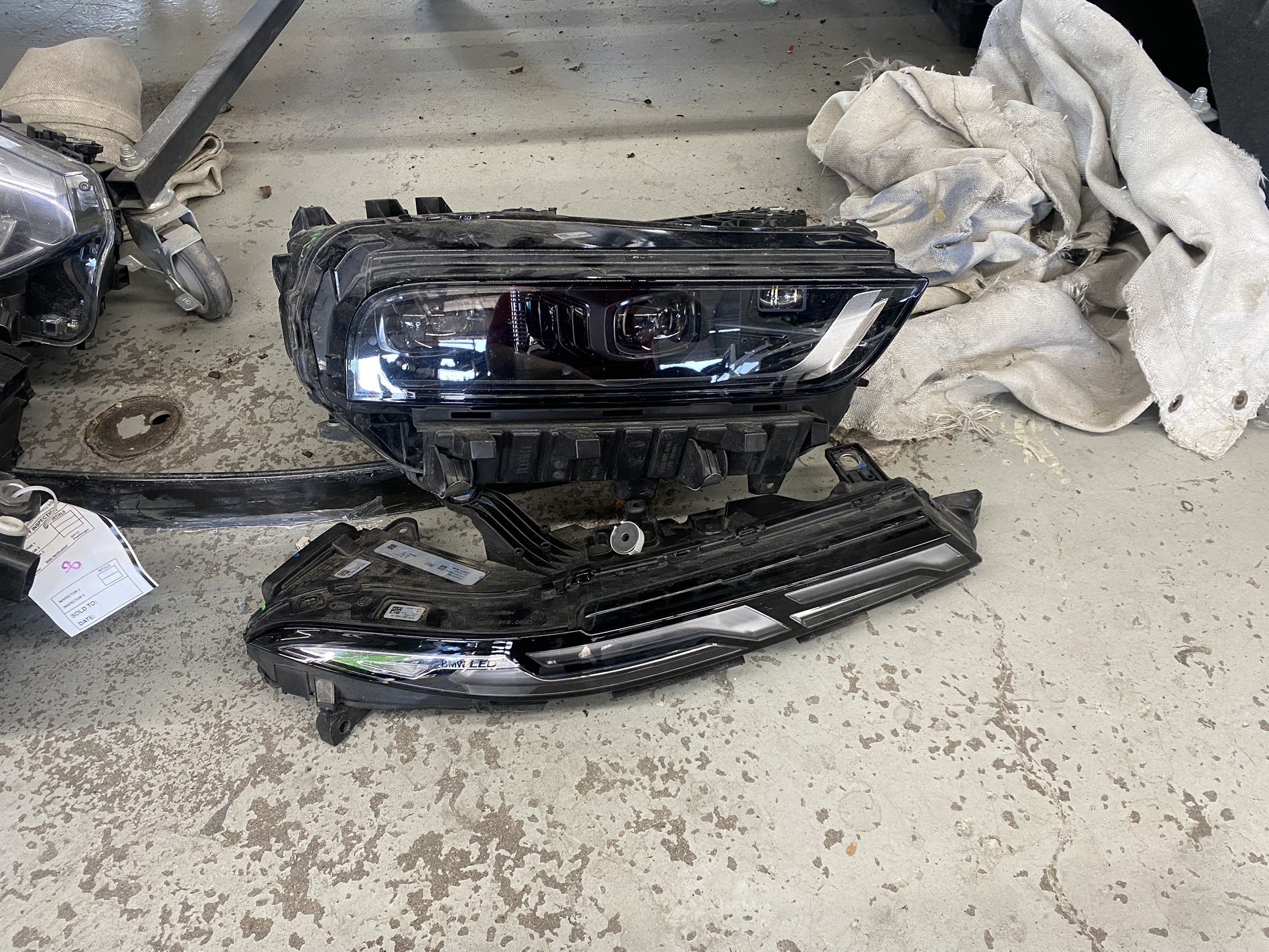 BMW X7 Headlight