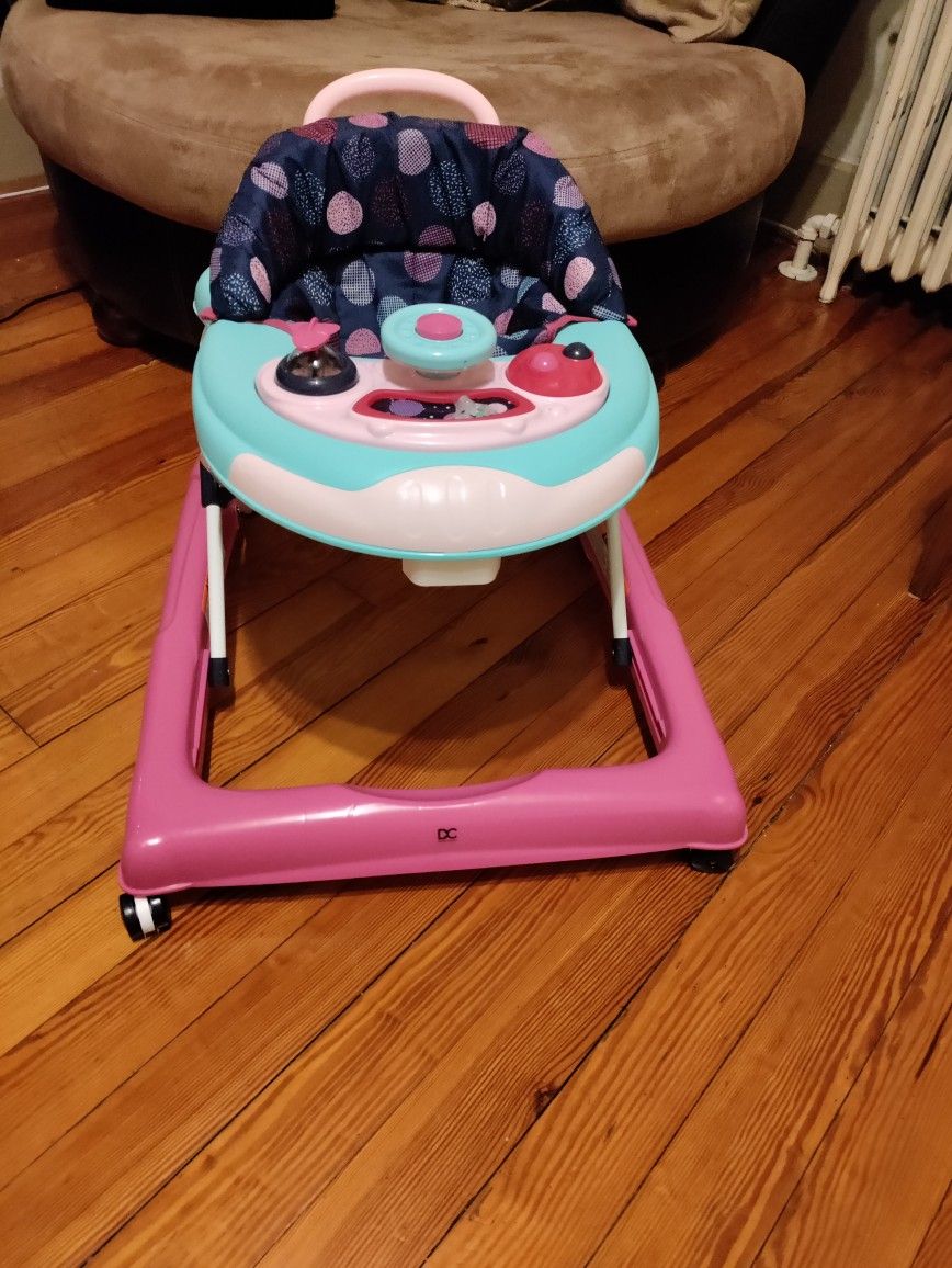 BABY ACTIVITY WALKER - NEW CONDITION 