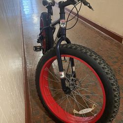Mongoose Dolomite Fat Tire Bike – Like New – Priced to Sell