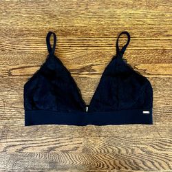 Victoria’s Secret PINK Lightly Lined Black Lace Bra size medium 