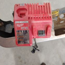 Mil Charger 