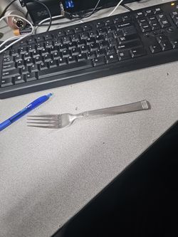 FAMOUS GUITARIST.................LEFTOVERS