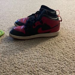Nike Air Jordan 1 Red And Black Low 