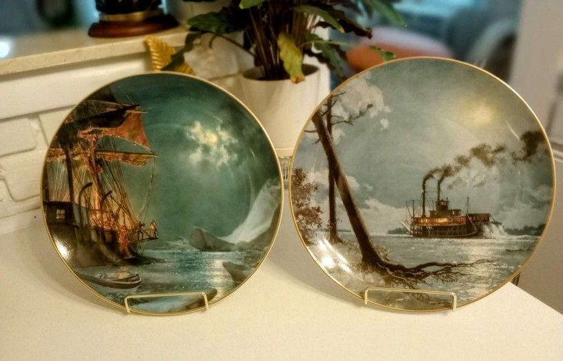 SET OF TWO 11" STOBARTS LIMITED EDITION COLLECTOR PLATES