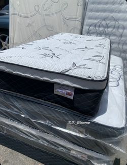 ✨Mattress Pillow Top✨ 🛏️ 2 pillows included 🔸12” inches tall 🔹All sizes  🟠Queen sizes $170 🟡Full sizes $150 🟢Twin sizes $130 🔵Cal king $299 🟣E