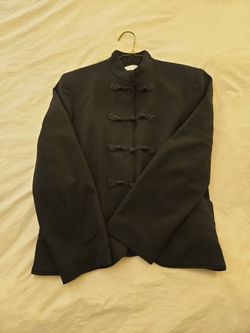 Elegant black jacket.