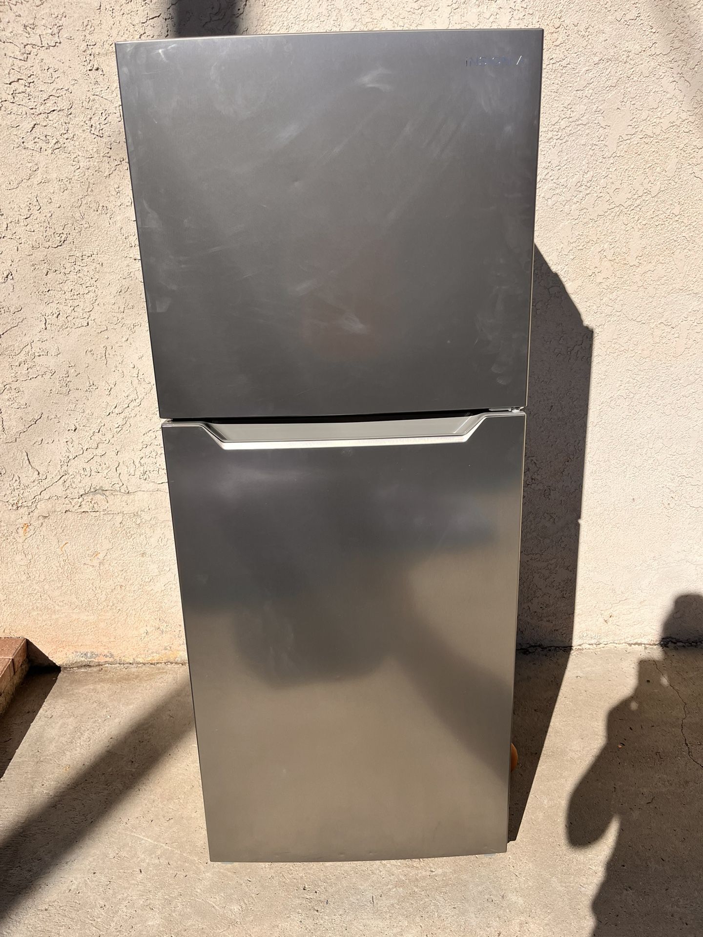 Like New Insignia Mini Fridge 