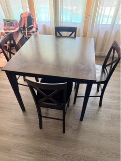 4 Chair wooden table