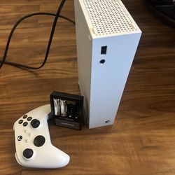 Xbox series S Console With Controller and rechargeable battery