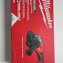 Milwaukee M18 Brushless Cordless 4-1/2 in./5 in. Grinder w/Paddle Switch (Tool-Only)