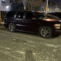 2005 GMC Yukon Denali