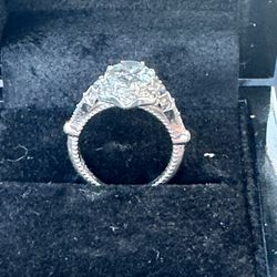 Lab Grown Diamond — Engagement Ring 