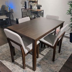 Brand new 5 Piece Wood Dining Se (available For Same Day Pick Up) 