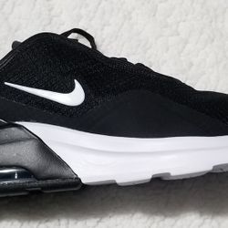 Nike air Max Mens Size  8.5 New 