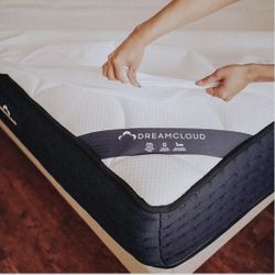 DreamCloud Classic Hybrid Mattress