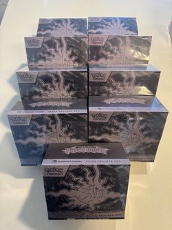 Pitch Black Pokemon Center Elite Trainer Box