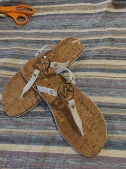 MICHAEL KORS Size 10 brand new never used