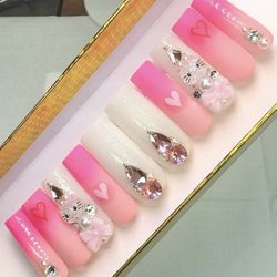 ON SALE Hello kitty PRESS ON NAILS for Sale in Beaumont CA OfferUp