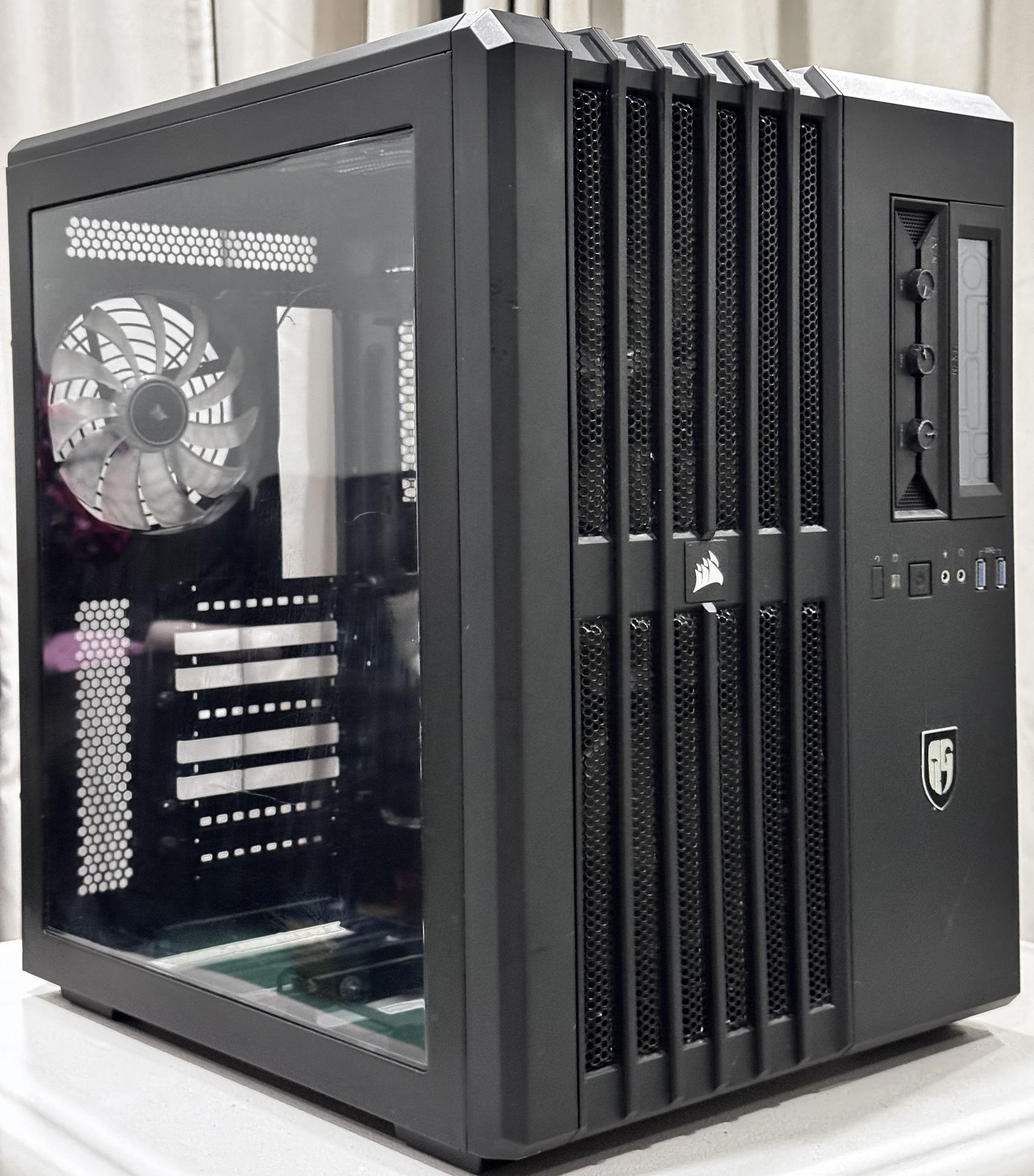 Corsair Carbide Series Air 540 High Airflow ATX Cube Case- Black.
