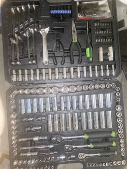 Pittsburgh Mechanics 225 tool set