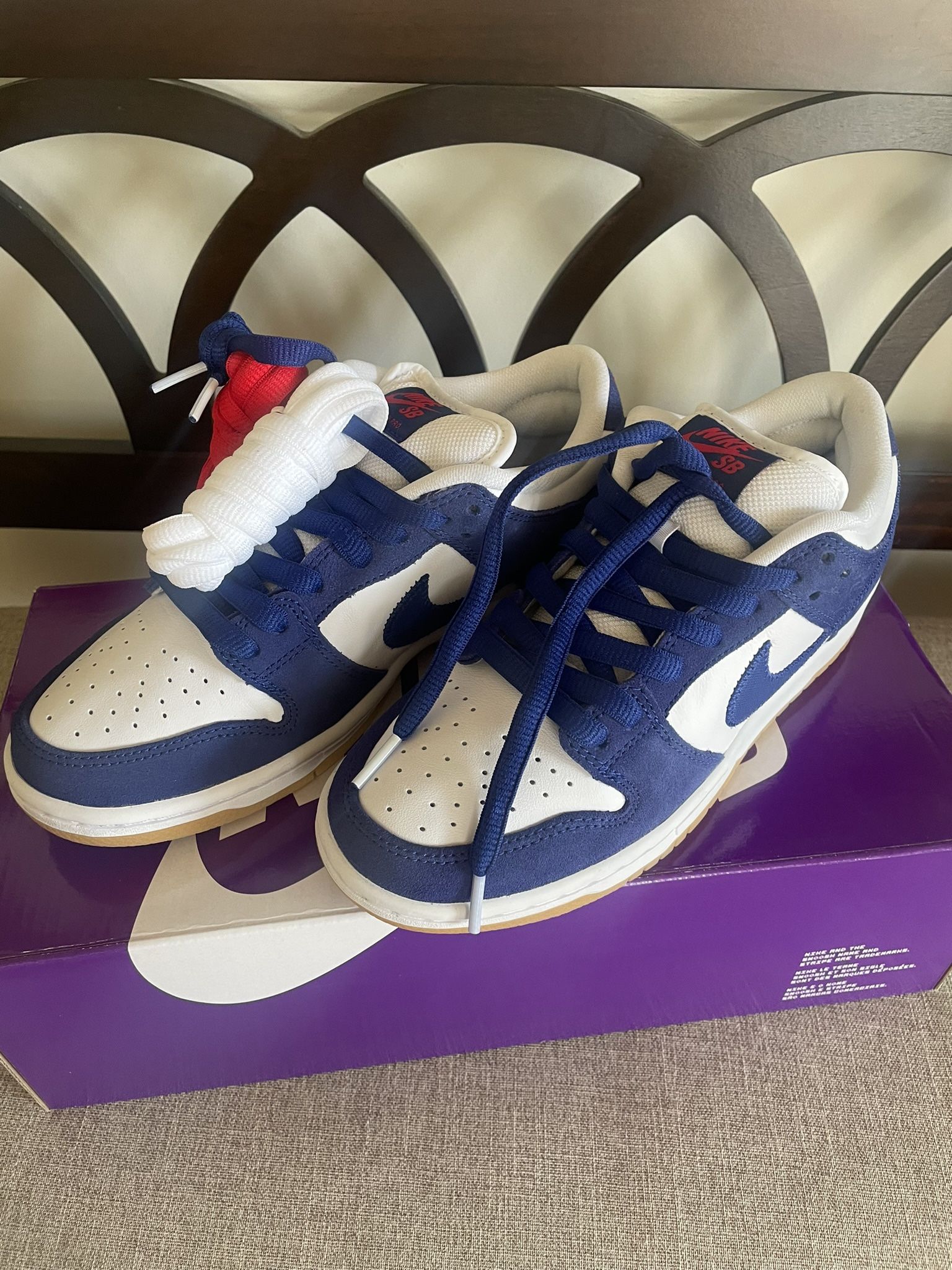 NEW! LA DODGERS NIKE DUNKS MENS 6