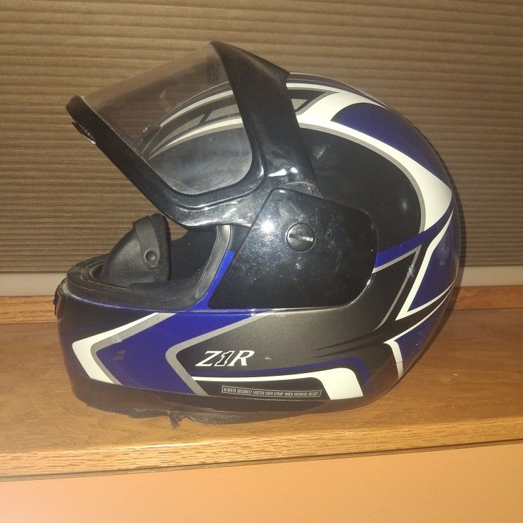 Z1R https://offerup.com/redirect/?o=SGVsbWV0Lk1pbnQ= Condition. Only Used Once.