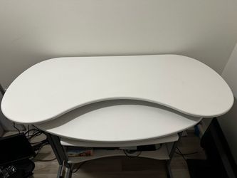 White Curved Computer Desk with Keyboard Tray