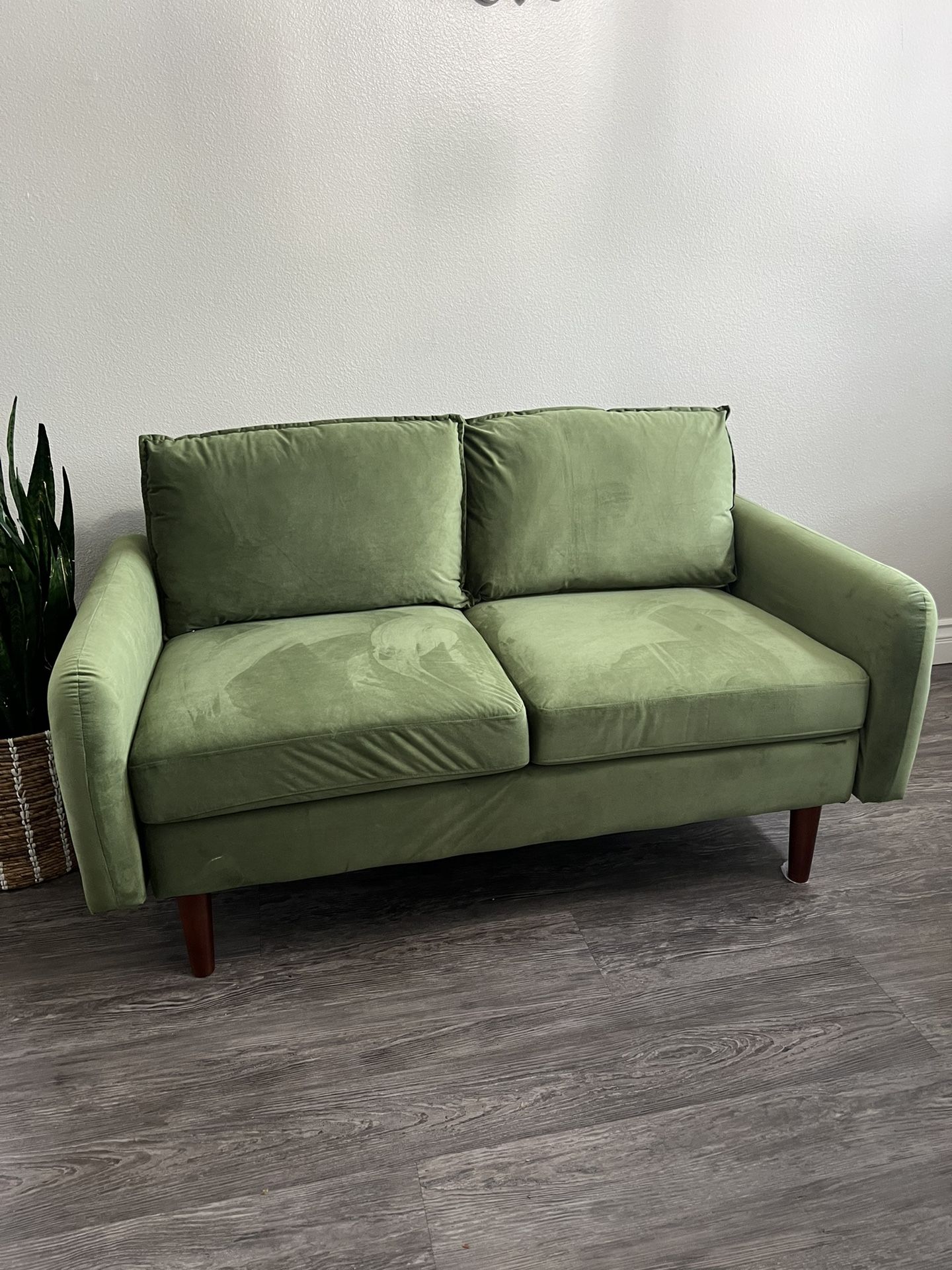 Loveseat Green Velvet