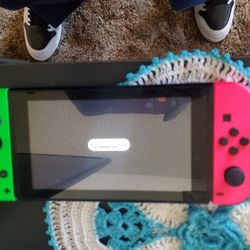 Nintendo Switch 