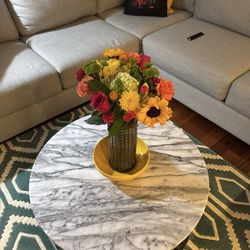 Coffee table And/Or Rug For Sale.  25 Each Or Both For 45. 