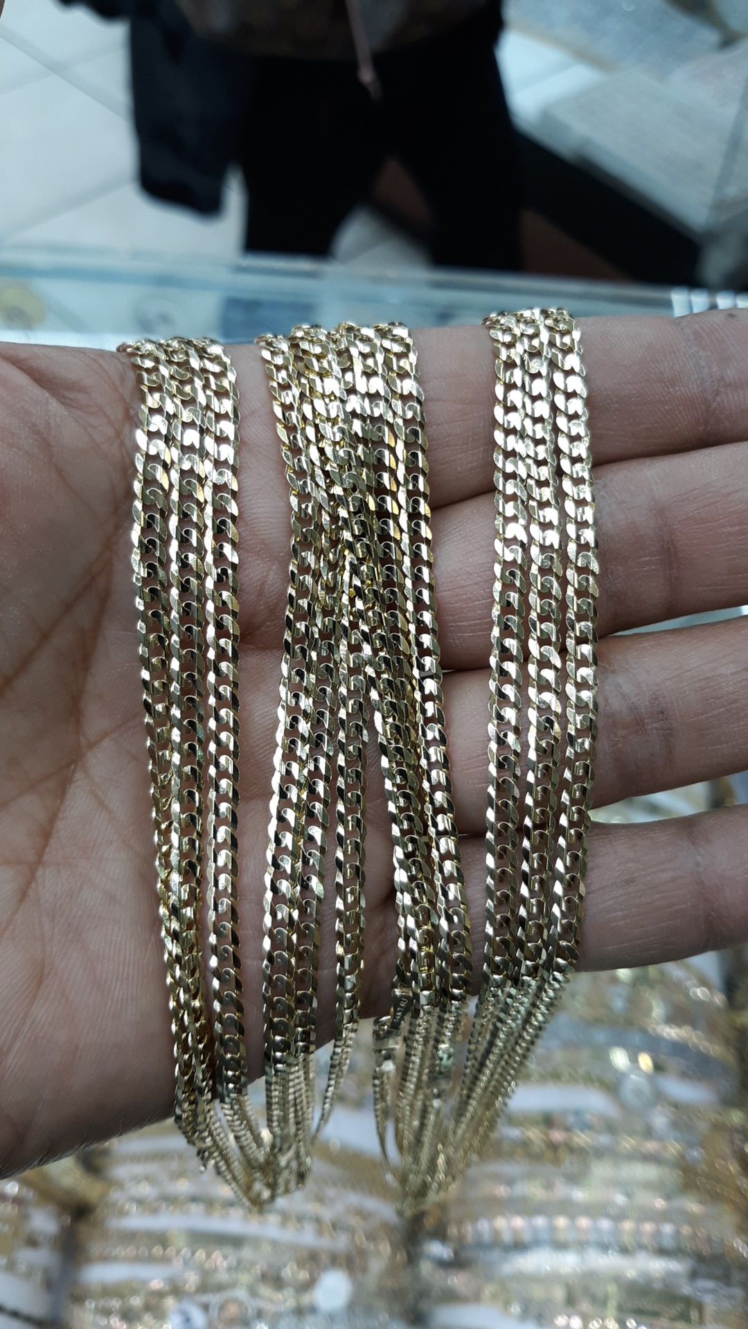 14k gold Cuban link chain hand made 4mm 11.3 grams
