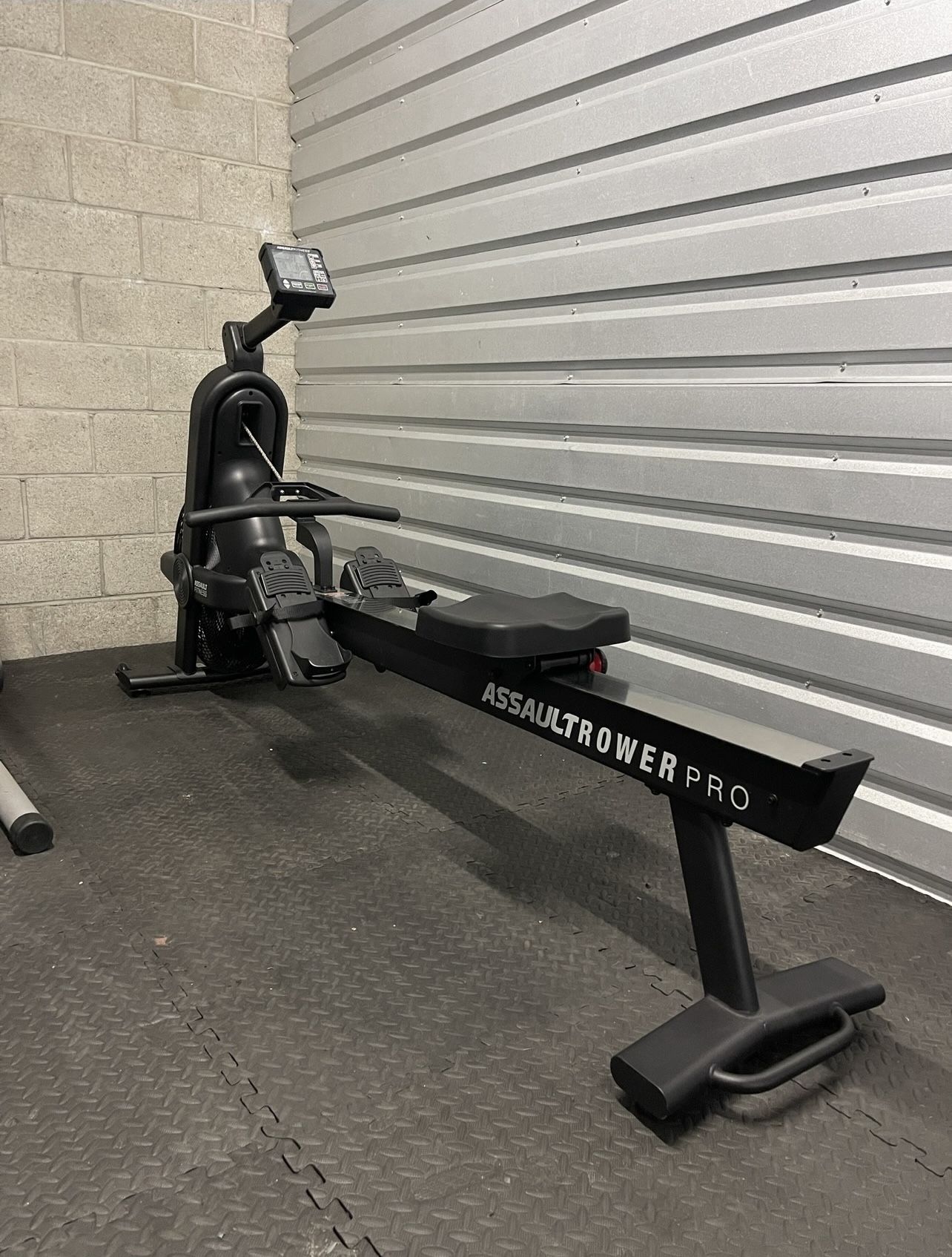 ASSAULT FITNESS Rowing Machine… How Gym Fitness For Less….