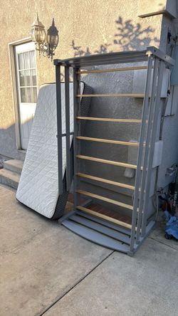 Bunk bed