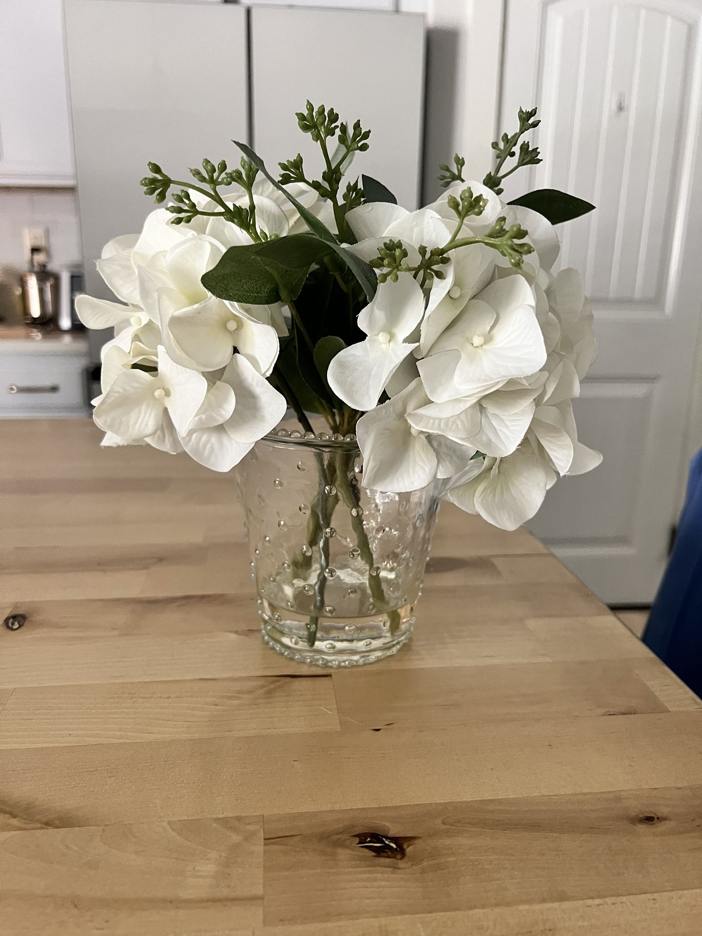 Clear Vase With Fake Flowers