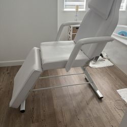 Facial Chair 