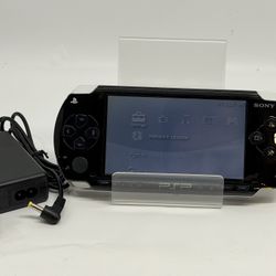 Sony PSP 1000 Black Handheld Console with Battery and Charger Tested Working