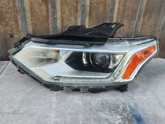 2018-2021 Chevy Traverse Headlight Driver Left Side OEM