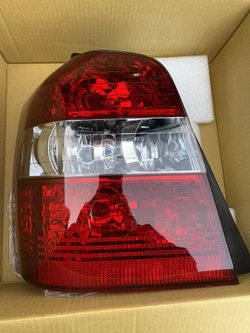 2001-2007 Toyota Highlander Tyc Tailights (pair) NEW