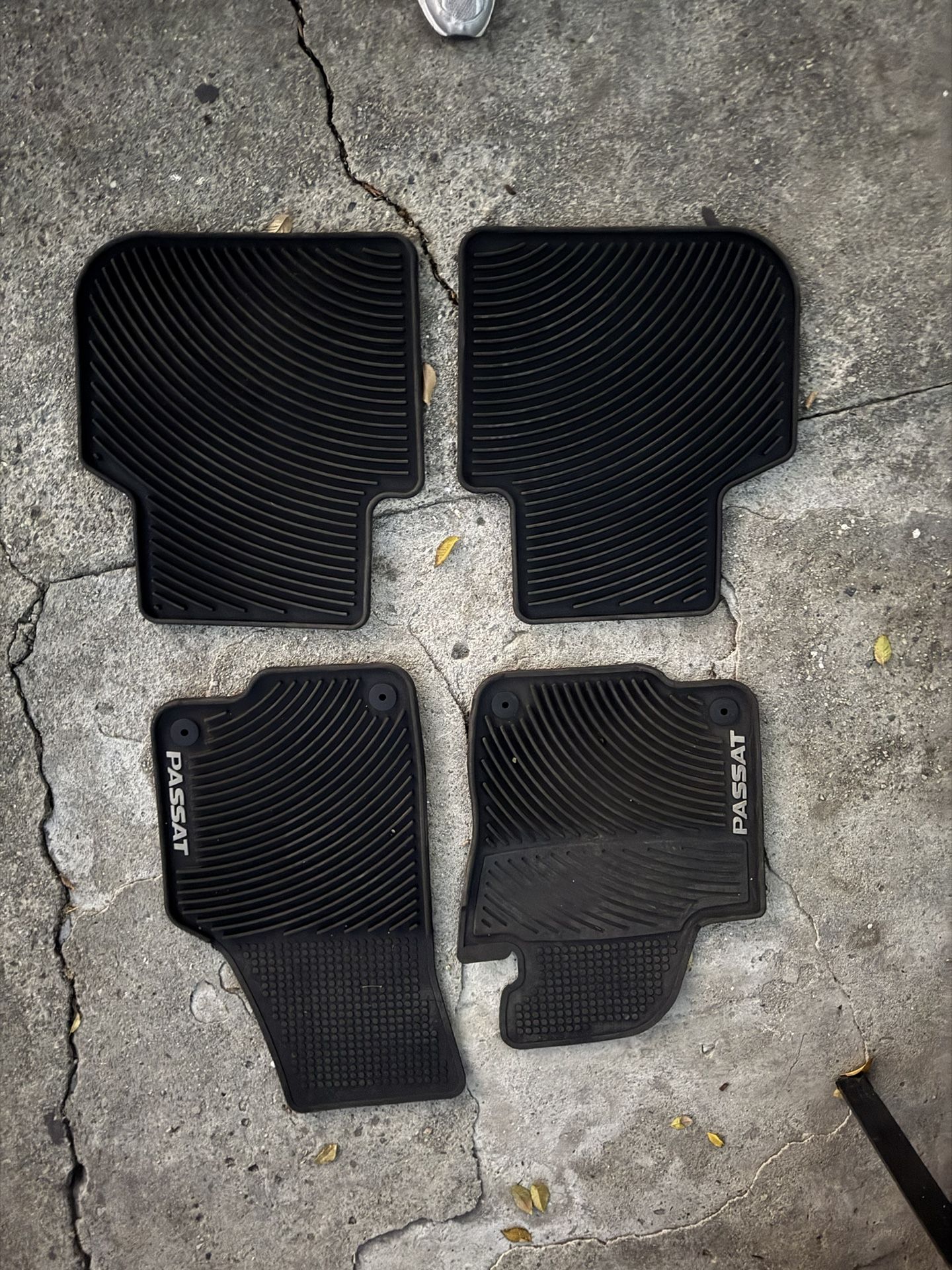 Vw Passat 2017 OEM Mats