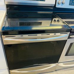 Frigidaire Stainless steel stove
