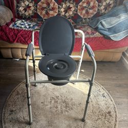 toilet commode chair 