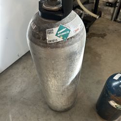 20 & 5 Lb C02 Tank