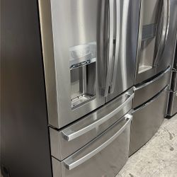 GE French Door Refrigerator 