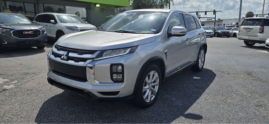 2021 Mitsubishi outlander se