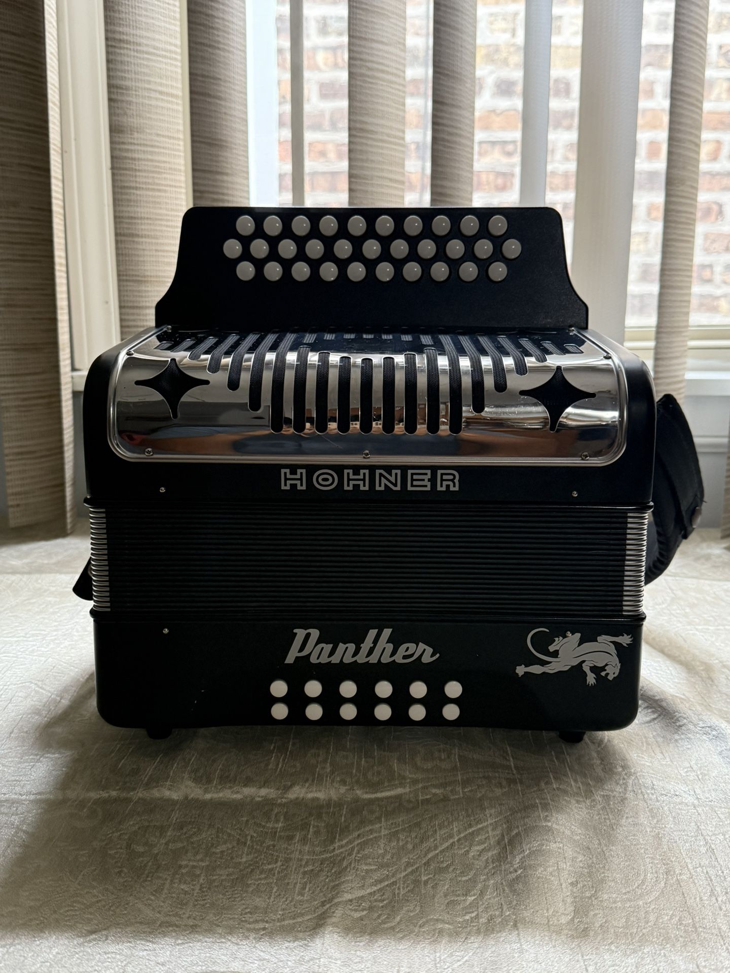 Hohner Panther Accordion (Fa/FBE)